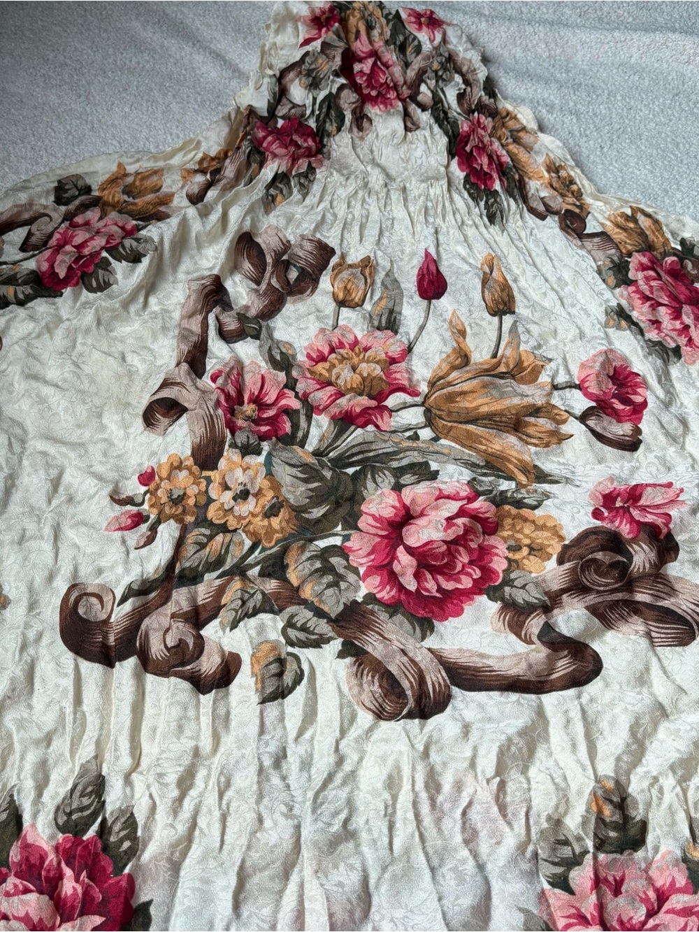 Vintage Saks fifth Avenue silk scarf